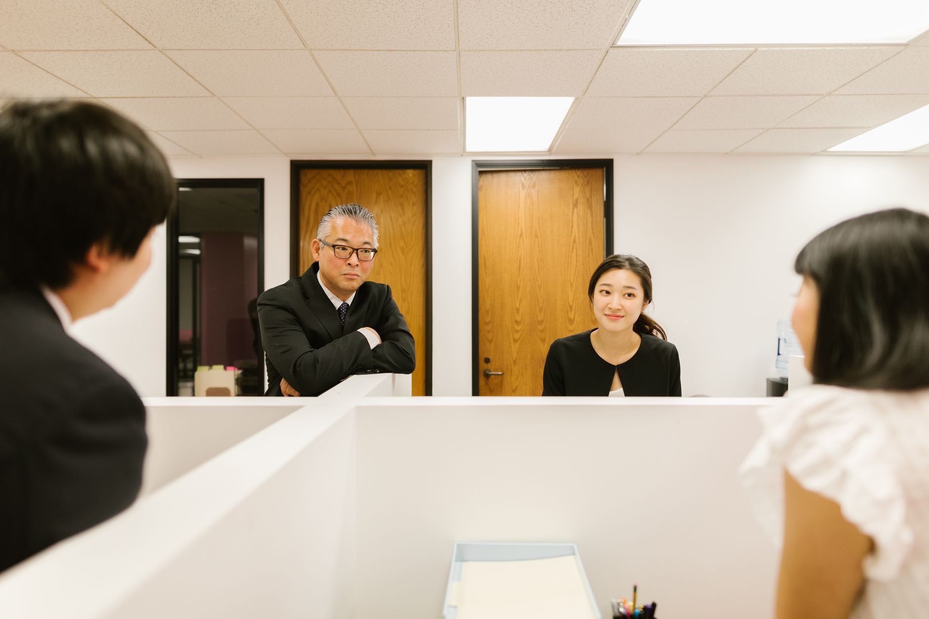 人手不足をAIで解決する方法|採用で人を増やす前に業務を減らす発想